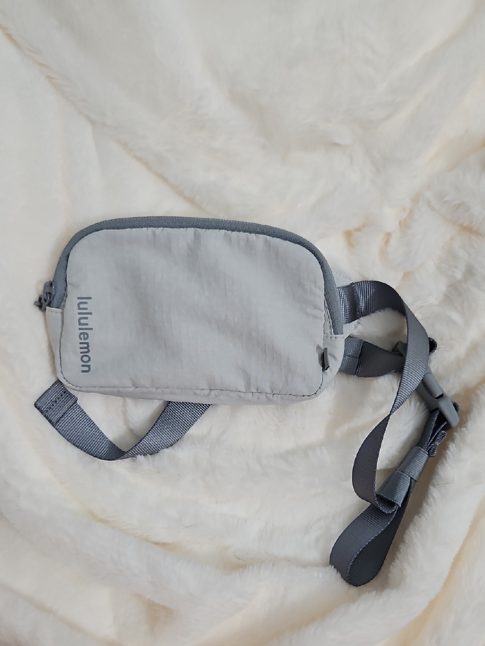 Lululemon Everywhere Belt Bag Gray O/S Crossbody Waist Bag